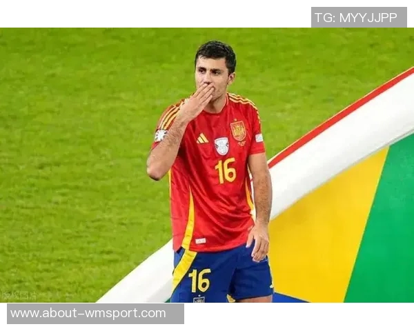 曼城官推庆祝罗德里获金球奖一周年回顾精彩瞬间