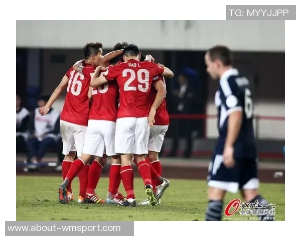 泰国队换人出现意外情况裁判与中国队共同调解纷争