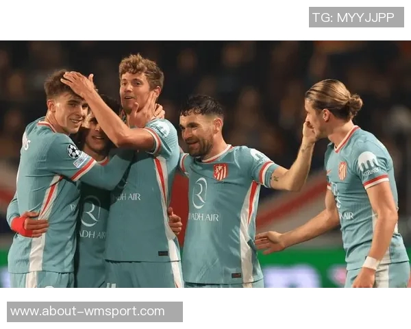 西蒙尼训练中尝试新首发阵容巴埃纳与小蜘蛛联手进攻