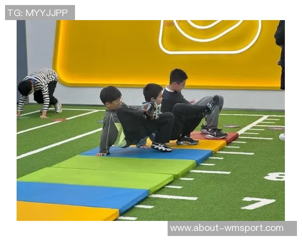 布朗回顾训练营经历称今年体能对抗挑战最为艰难