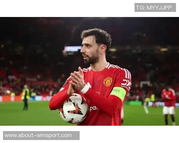 曼联客战利物浦将首次穿白色客场球衣引发球迷热议