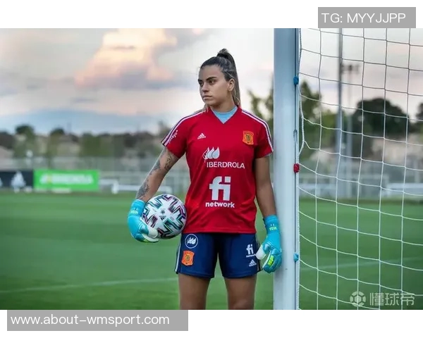 克劳奇分享家庭趣事:为妻子选礼物无能女儿因女足热爱足球 克劳奇分享家庭趣事:为妻子选礼物无能女儿因女足热爱足球